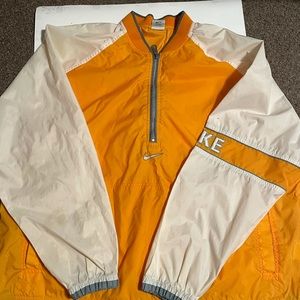 (SOLD) Nike vintage windbreaker
